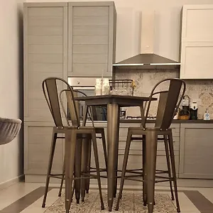https://casa-verdina-nel-cuore-di-alghero.hotelsalgherosardinia.com